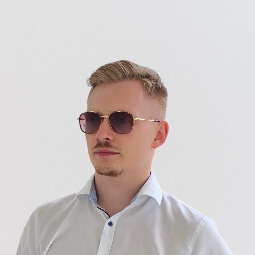Modell feellens lucas