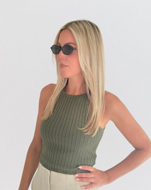 Modell feellens nora