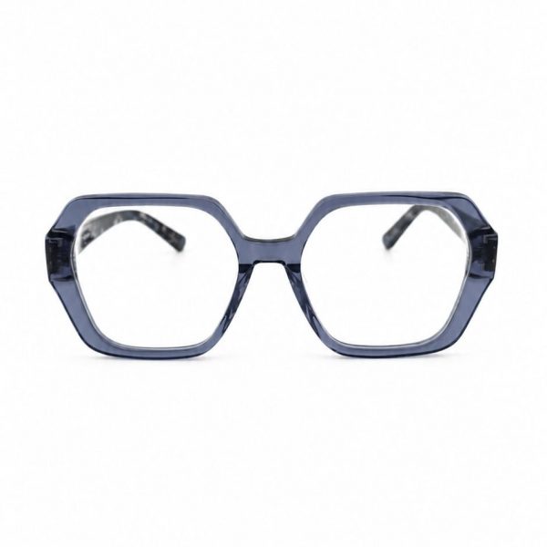 Modell Feellens Claudie